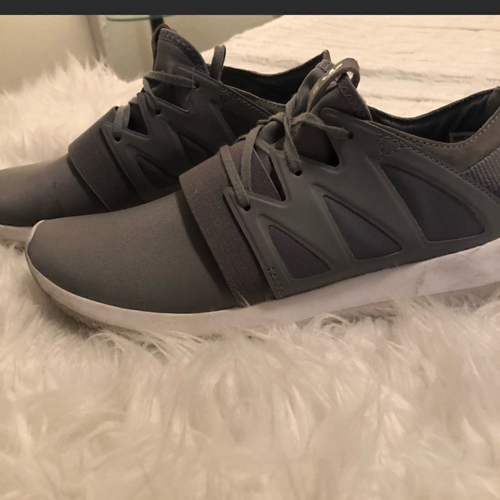 Adidas Grey Tubular Defiant Deadstock Slip On Lace Up Sneakers Size 6